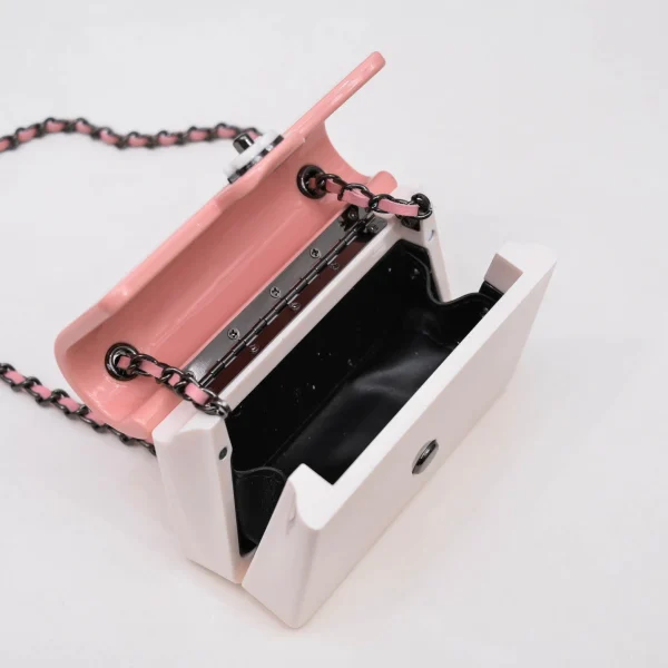 Black and white Size: 35cm 39cm
