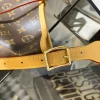 Louis Vuitton size: 29*12*24cm