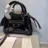 Black Size: 22cm