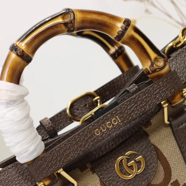Model: 660195 Size: 27x24x11cm