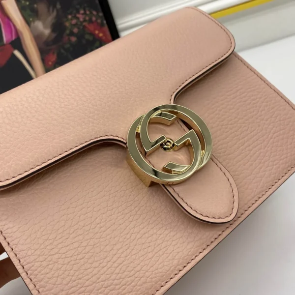 Model: 510304 Size: 20x15x7.5cm