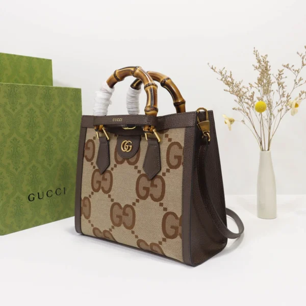 Model: 660195 Size: 27x24x11cm
