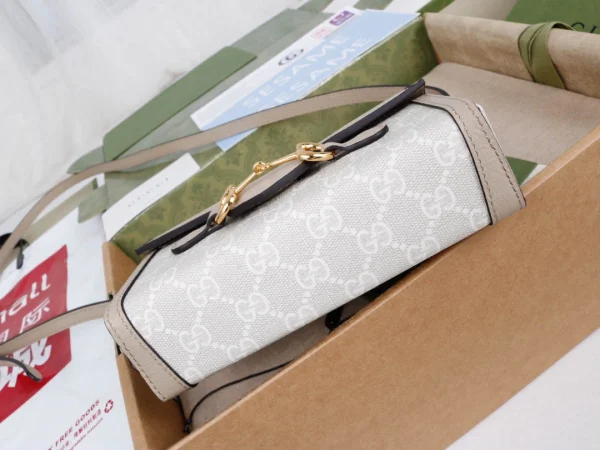 Model: 699296 Size: 18x12x5cm