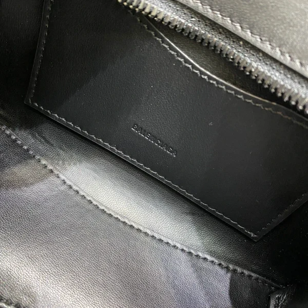 Balenciag* Neo Classic biker bag Size: 1993 Size: 13.5*18*7.5*12cm