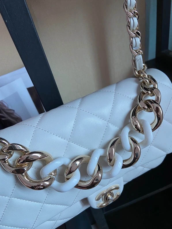 680AS1354 Size: 16*24*6cm
