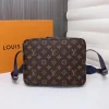 Louis Vuitton Model: 43843 Size: 25x18x5cm