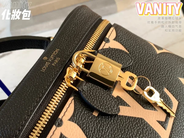 Louis Vuitton Size: 19*13*11cm