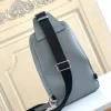 Louis Vuitton Size: 20.0 x 31.0 x 10.0 cm
