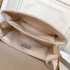 Louis Vuitton size: 25x19x7cm