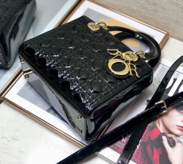 Black lacquer, classic 5 compartments 24cm