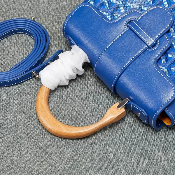 goyard Saigon bag Size: 18*15*20*9cm
