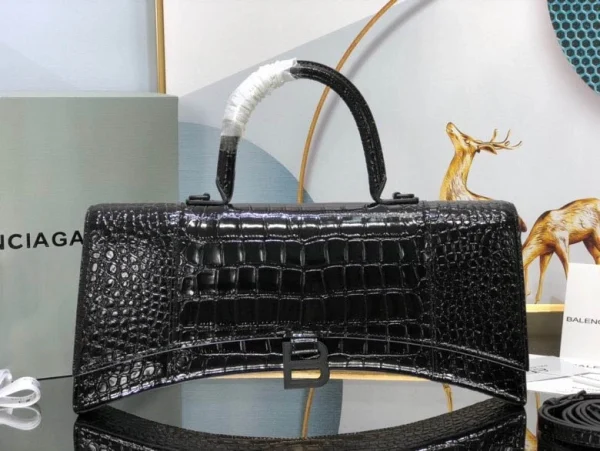 Balenciaga Handbag Model: DG-1007 Size: 6*15*35cm