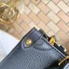 Louis Vuitton Size: 25 x 19 x 11.5 cm