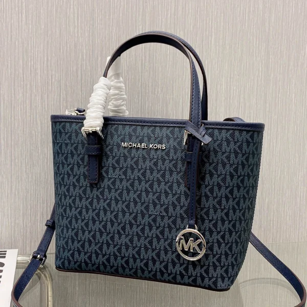 MK Size: 28*23*19*11
