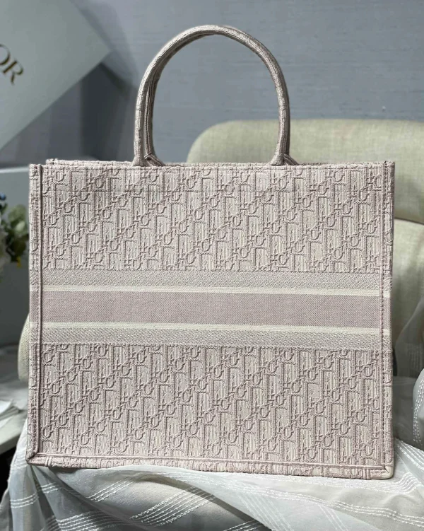 Book ToteOblique Series Size: 36.5 *28*17.5cm 41.5*38*18cm