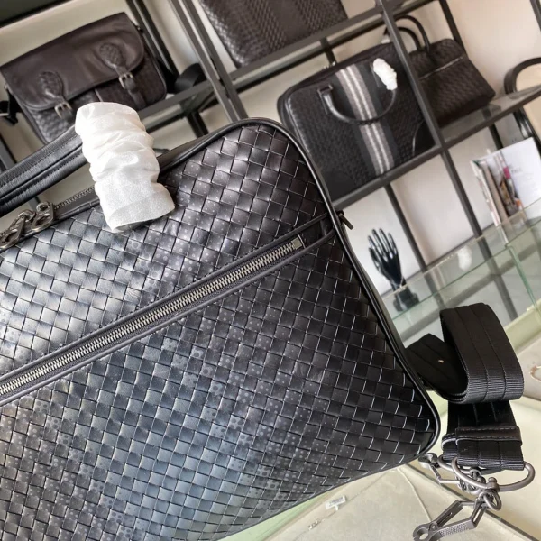 BV Briefcase Size:36cm 98028 Black
