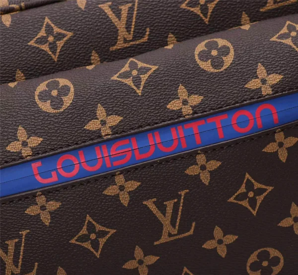 Louis Vuitton Model: 43843 Size: 25x18x5cm