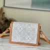 Louis Vuitton Size: 25 x 17 x 10.5 cm
