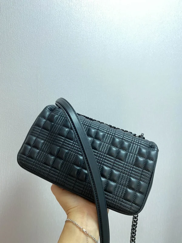 Backpack Size:22.5 x 4 x 13.5cm Code:650678