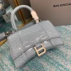 Hourglass bag model: 8896 small: 19x8x21cm
