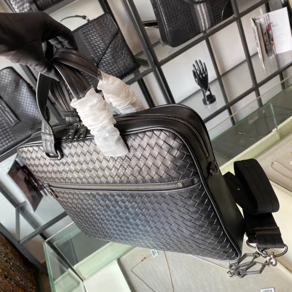 BV Briefcase Size:36cm 98028 Black