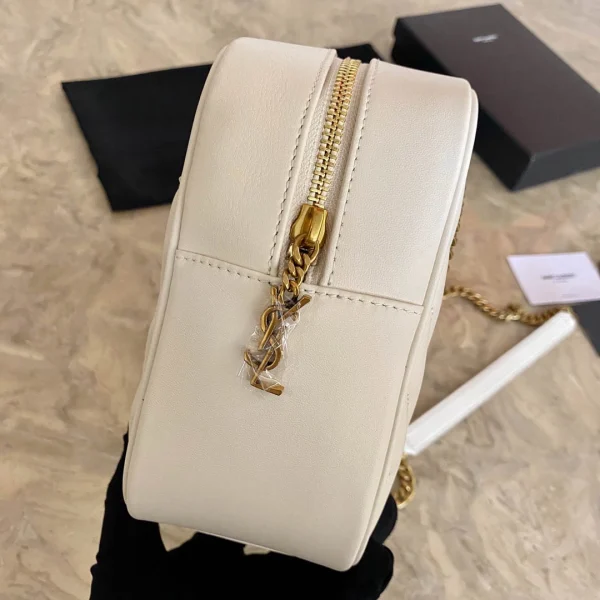 Saint Laurent Shoulder slant model bag Size: 28x17x8.5cm Code: 671691