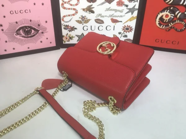 Model:510304 Size: 20x15x7.5cm