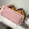 Louis Vuitton Size: 31.5 x 20 x 11 cm
