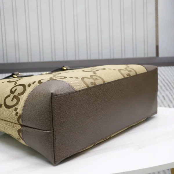 Model: 631685 Size: 38x 28x 14cm