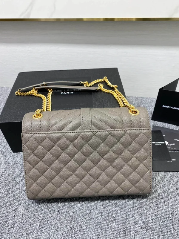 Saint Laurent Messenger Bag Size: 24x17.5x6 Code: 392739