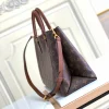 Louis Vuitton Size: 34.0 x 24.0 x 13.0 cm