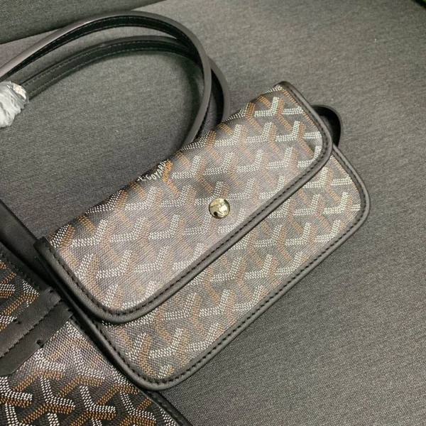 Goyard Size: 34*46*22*28cm