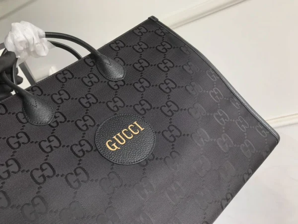 Model 630353 Size: 43x 34x 18.5cm