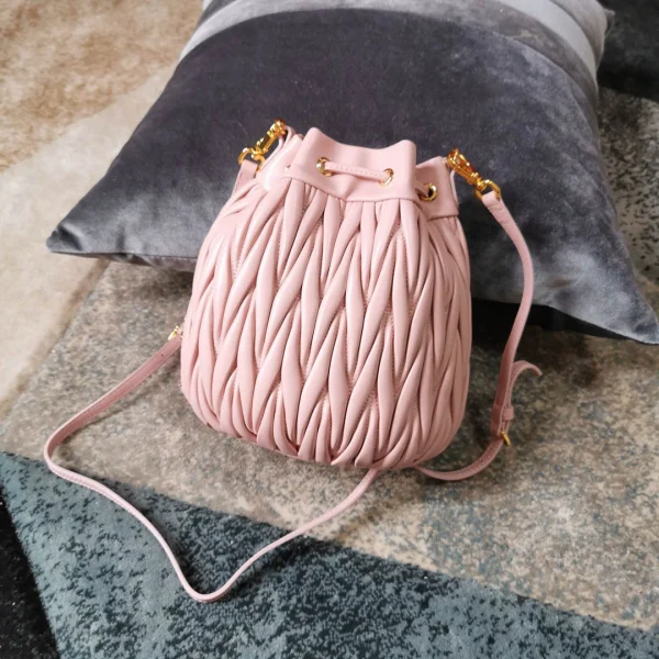 Miu Miu sheepskin size: 18, 20, 12 light pink Model: 5BE014