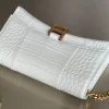 Crossbody bag Model: 198 Size: 22x13x5cm