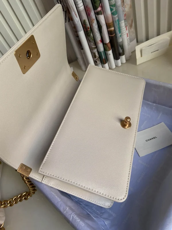 Chanel Calfskin Size:25x15x9cm