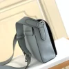 Louis Vuitton Size: 28.3 x 18.3 x 4.3 cm