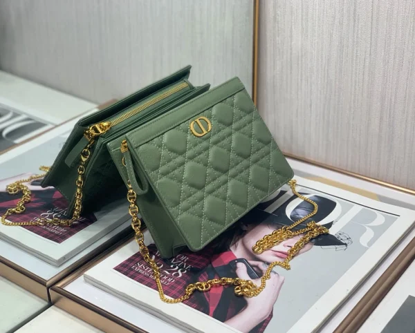 Caro Collection Chain Clutch Size:19x14x3cm
