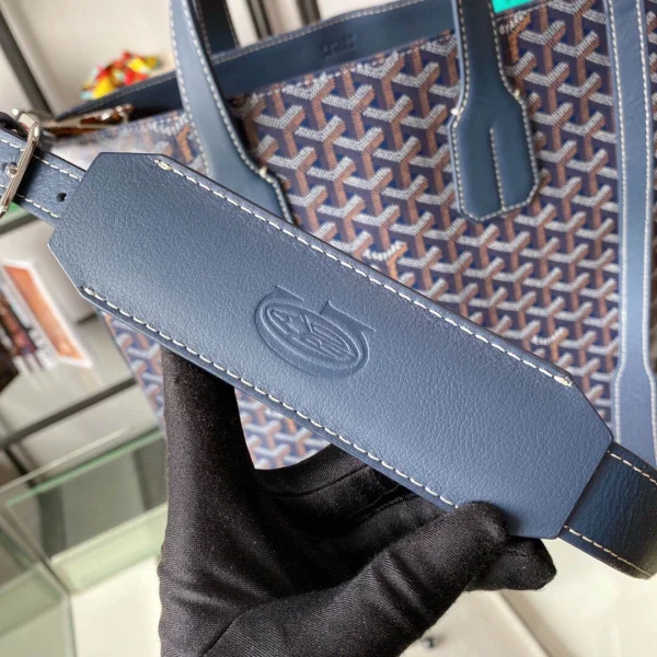 Men's Tote Size: 35x39x14cm