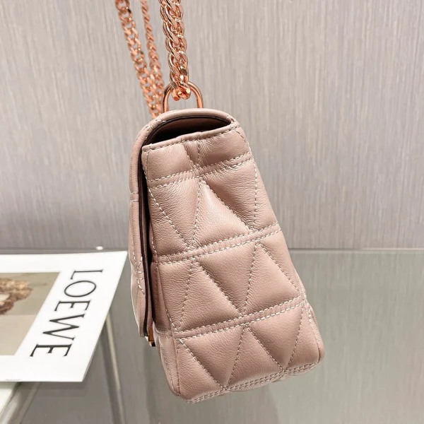 MK small fragrant style sheepskin bag chain pink Size: 25CmX16cmX8.5cm