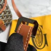 Belvdre double strip messenger bag Model: GY020098 Size: 22*17*9.5Cm