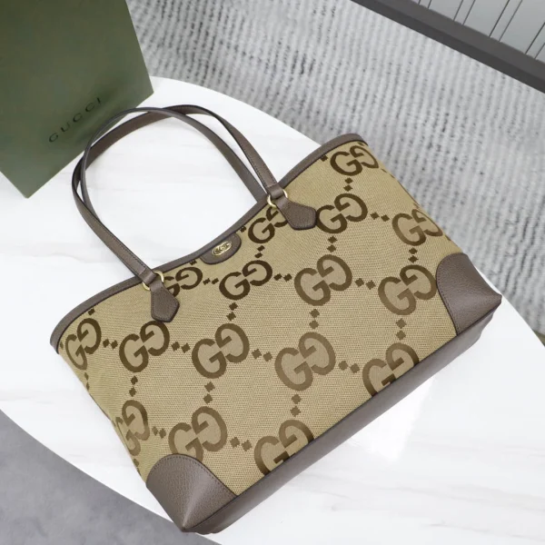 Model: 631685 Size: 38x 28x 14cm