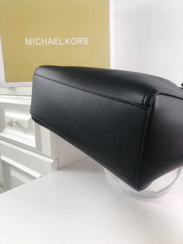 MK Simple Refined Model: 2122 Low 32 High 27 Width 12