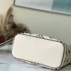 Louis Vuitton Size: 31 x 28 x 14 cm