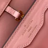 Louis Vuitton Size: 31.5 x 20 x 11 cm