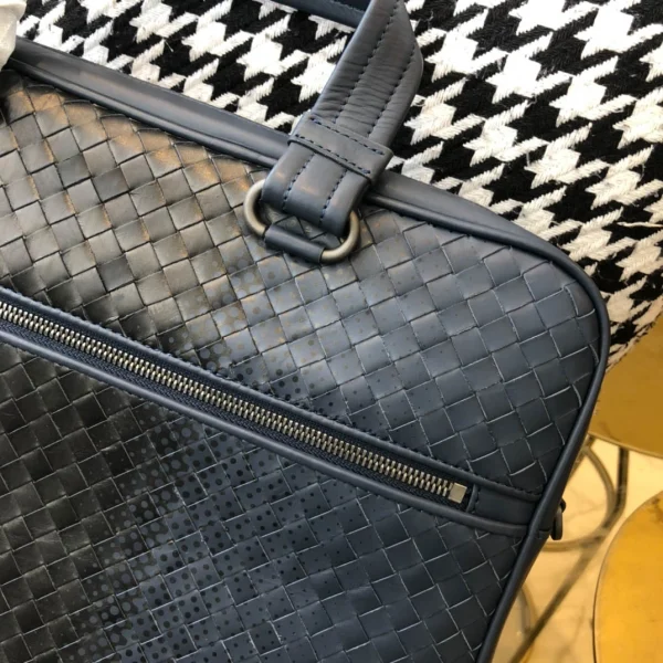 BV Briefcase Size: 38cm Blue