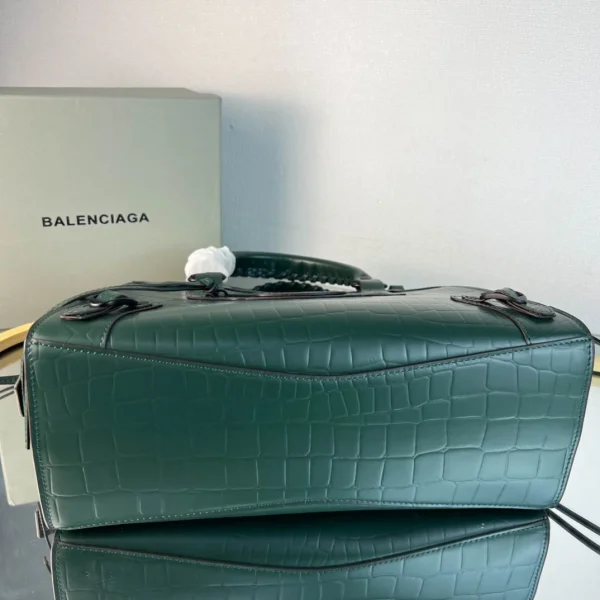 Balenciag Neo Classic Casual Size: 25*33*13*20cm