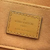 Louis Vuitton Size: 20 x 15 x 9 cm
