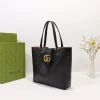 Model: 652680 Size: 28x26x8.5cm