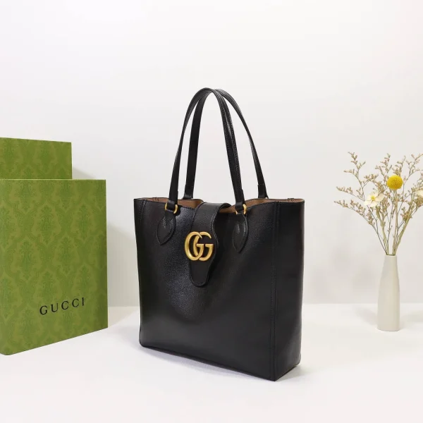 Model: 652680 Size: 28x26x8.5cm